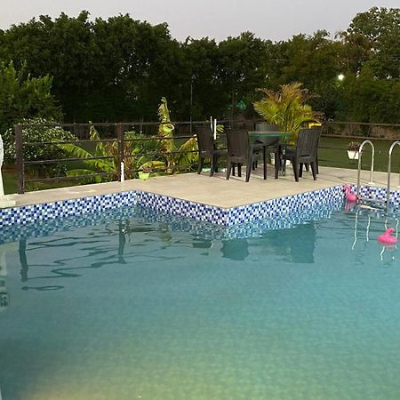 The Singh Farm Cosy Private Pool Farm Villa Γκουργκάον Εξωτερικό φωτογραφία