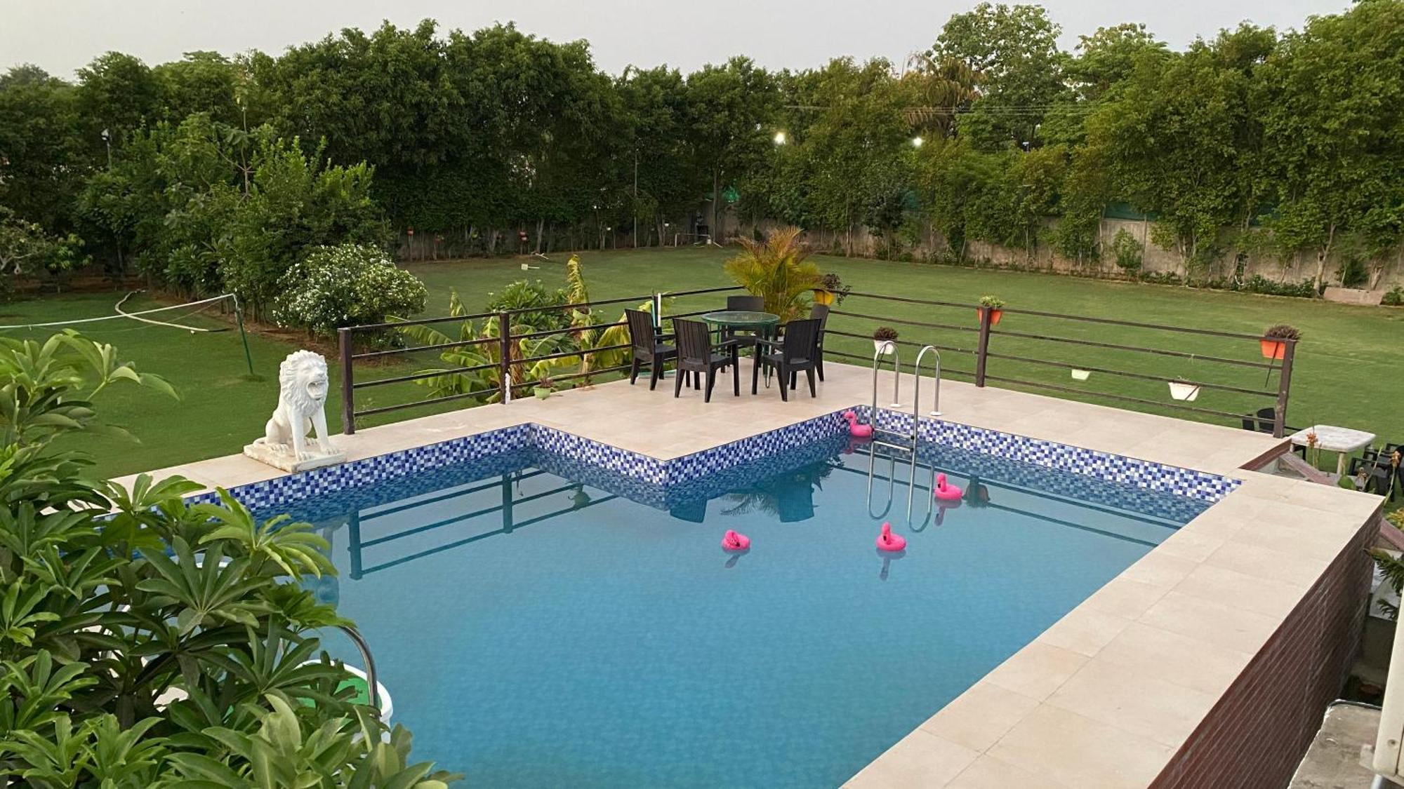 The Singh Farm Cosy Private Pool Farm Villa Γκουργκάον Εξωτερικό φωτογραφία